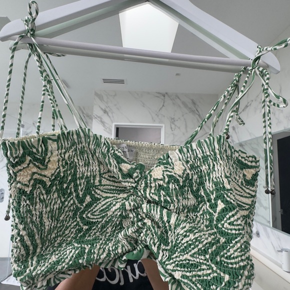 Vacation Vibes!!! 
Ruched crop top and skirt set in palm tree green design - Picture 7 of 8